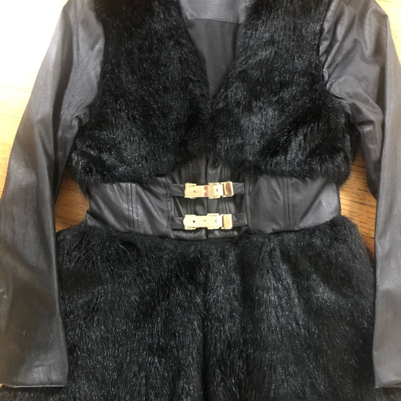 VINCENT LEE CUSTOM MADE FAUX LEATHER & FUR COAT - Picture 6 of 10